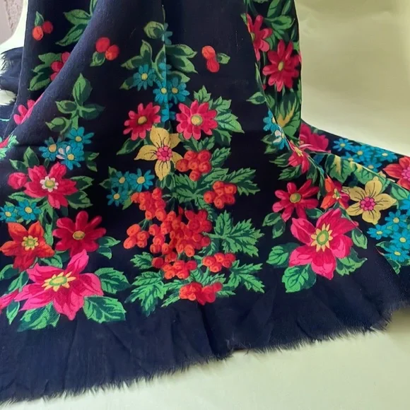 Vintage 60’s multicolored Russian wool shawl